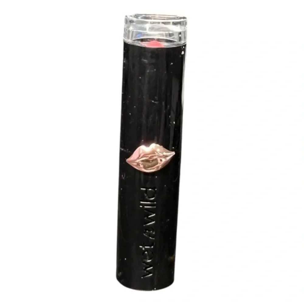 Wet n Wild Megalast Matte Lipstick 1676E Cosmopolitan Brand‎ New Sealed